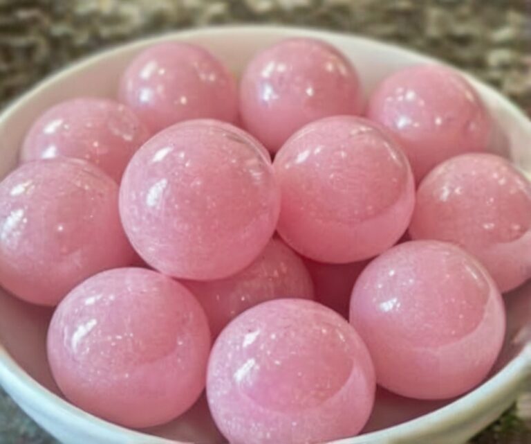 Homemade Bubble Gum Recipe: Easy, Chewy, Sweet Fun You Can Make Yourself