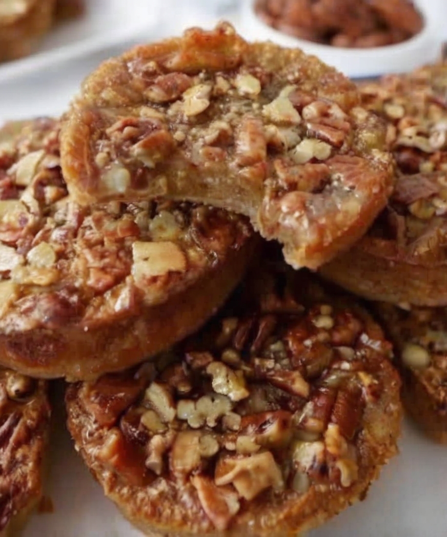 Pecan Caramel Cookies – Irresistibly Easy Holiday Favorite